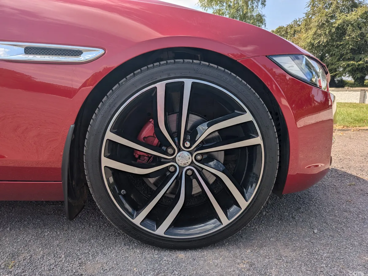 Jaguar XE Saloon, Diesel, 2015, Red