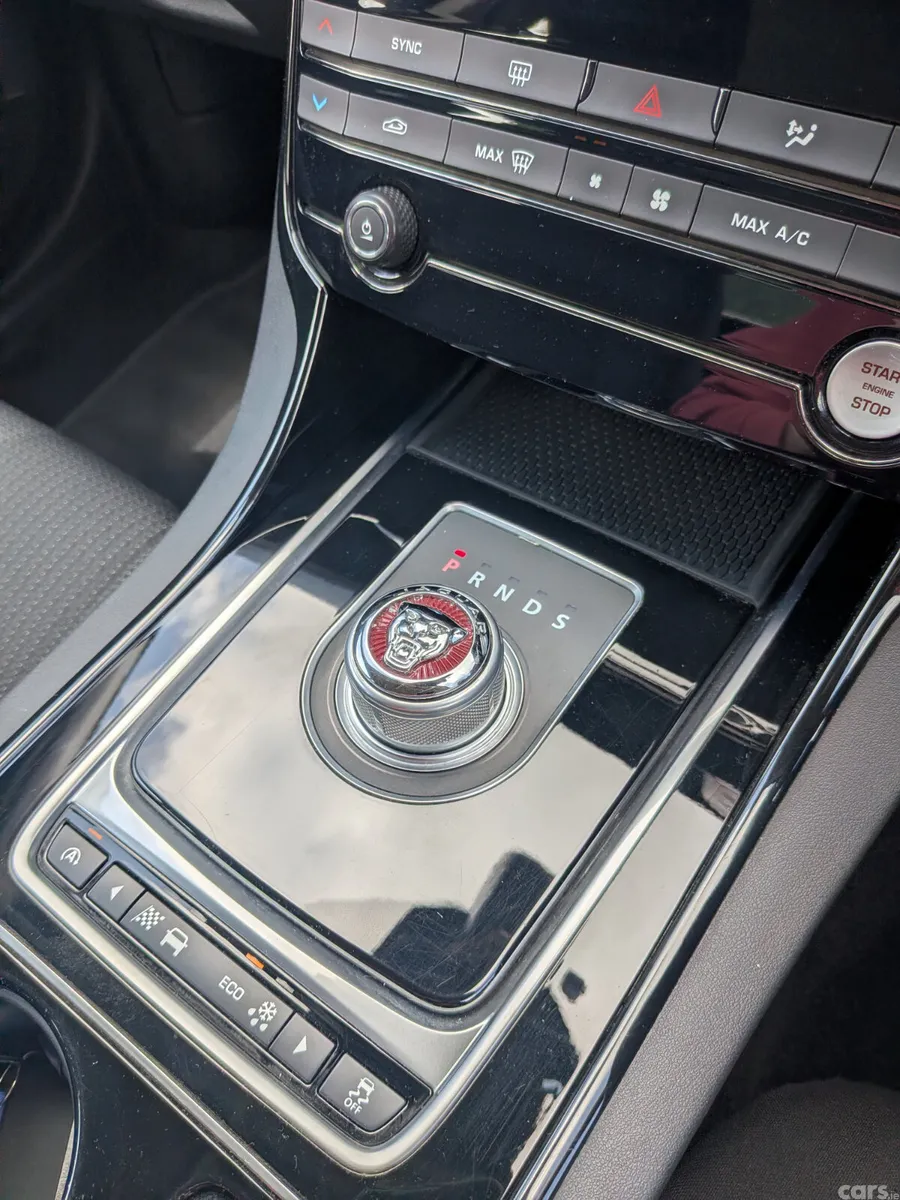 Jaguar XE Saloon, Diesel, 2015, Red