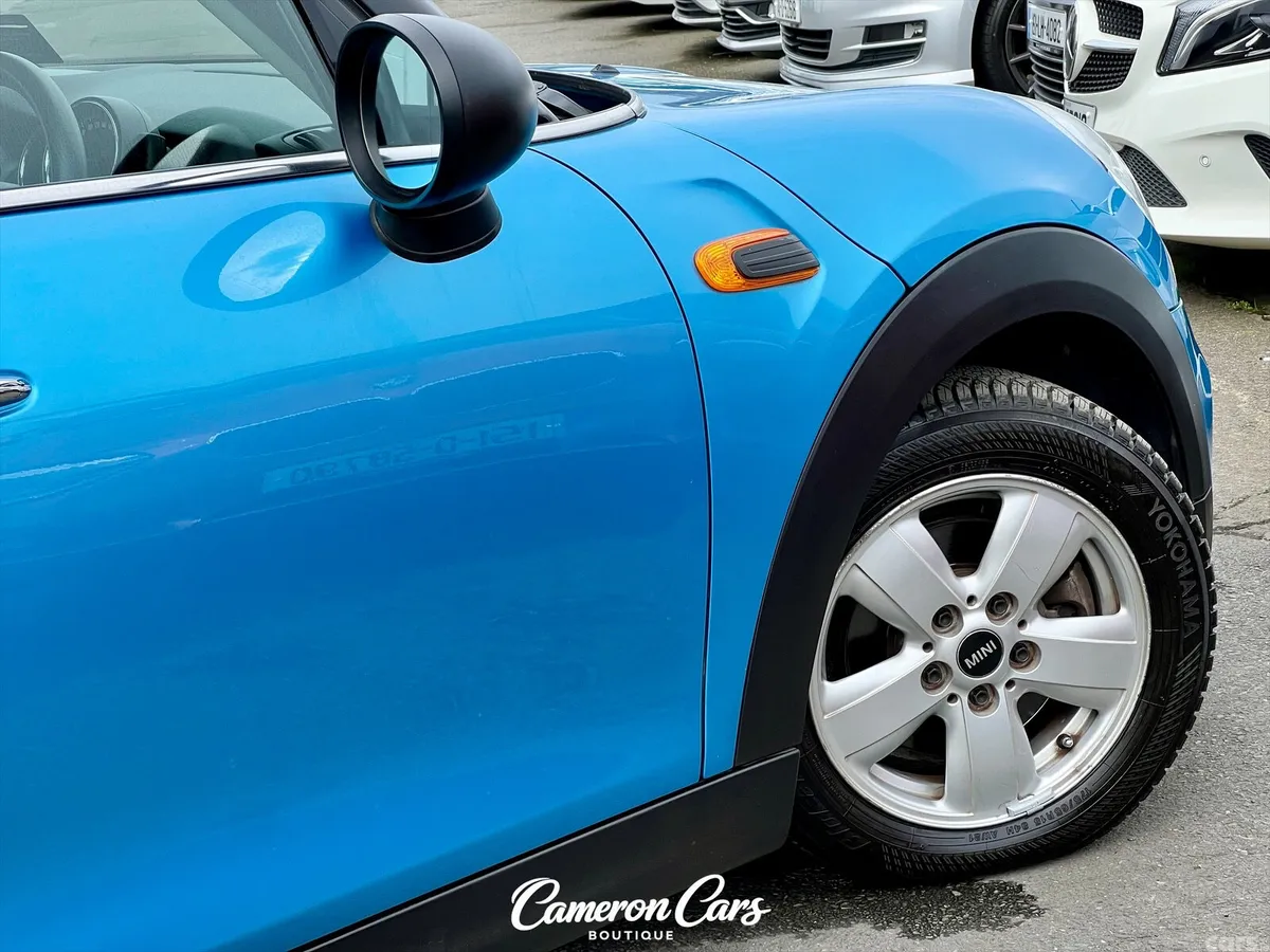 Mini Cooper Hatchback, Petrol, 2015, Blue