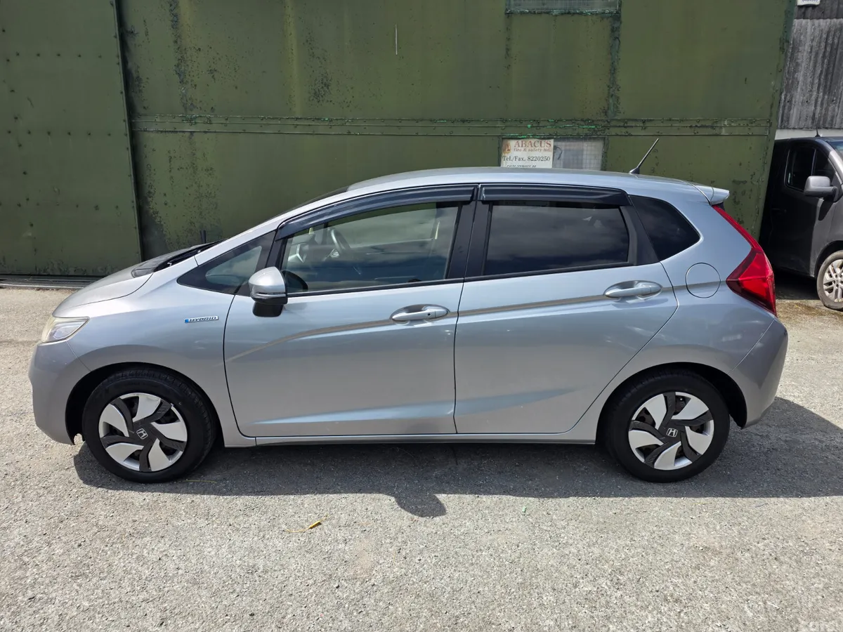 Honda Fit Hatchback, Petrol Hybrid, 2014, Grey