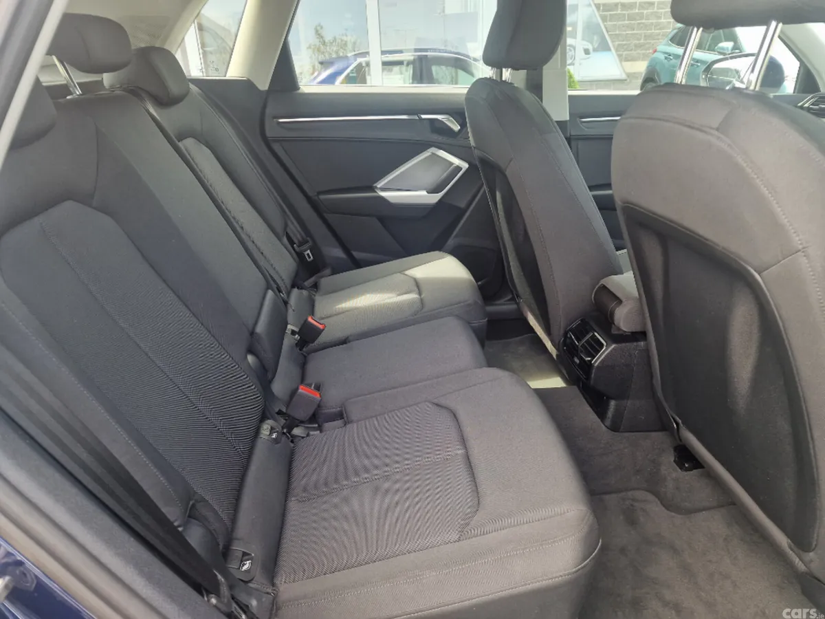 Audi Q3 Estate, Petrol Plug-in Hybrid, 2023, Blue