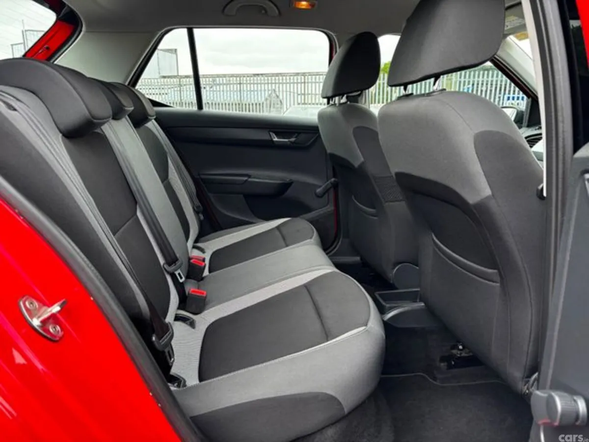 Skoda Fabia Hatchback, Petrol, 2017, Red