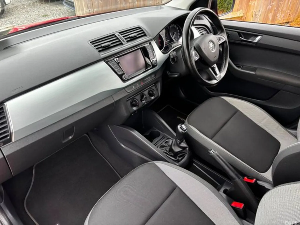 Skoda Fabia Hatchback, Petrol, 2017, Red