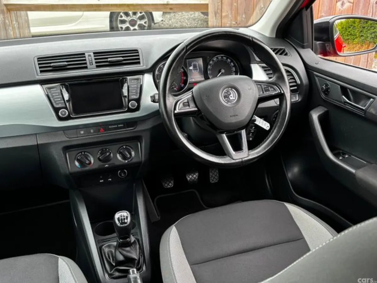 Skoda Fabia Hatchback, Petrol, 2017, Red