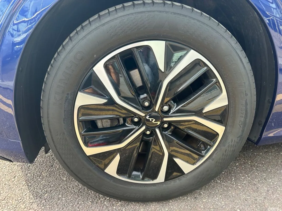 Kia EV6 Hatchback, Electric, 2023, Blue