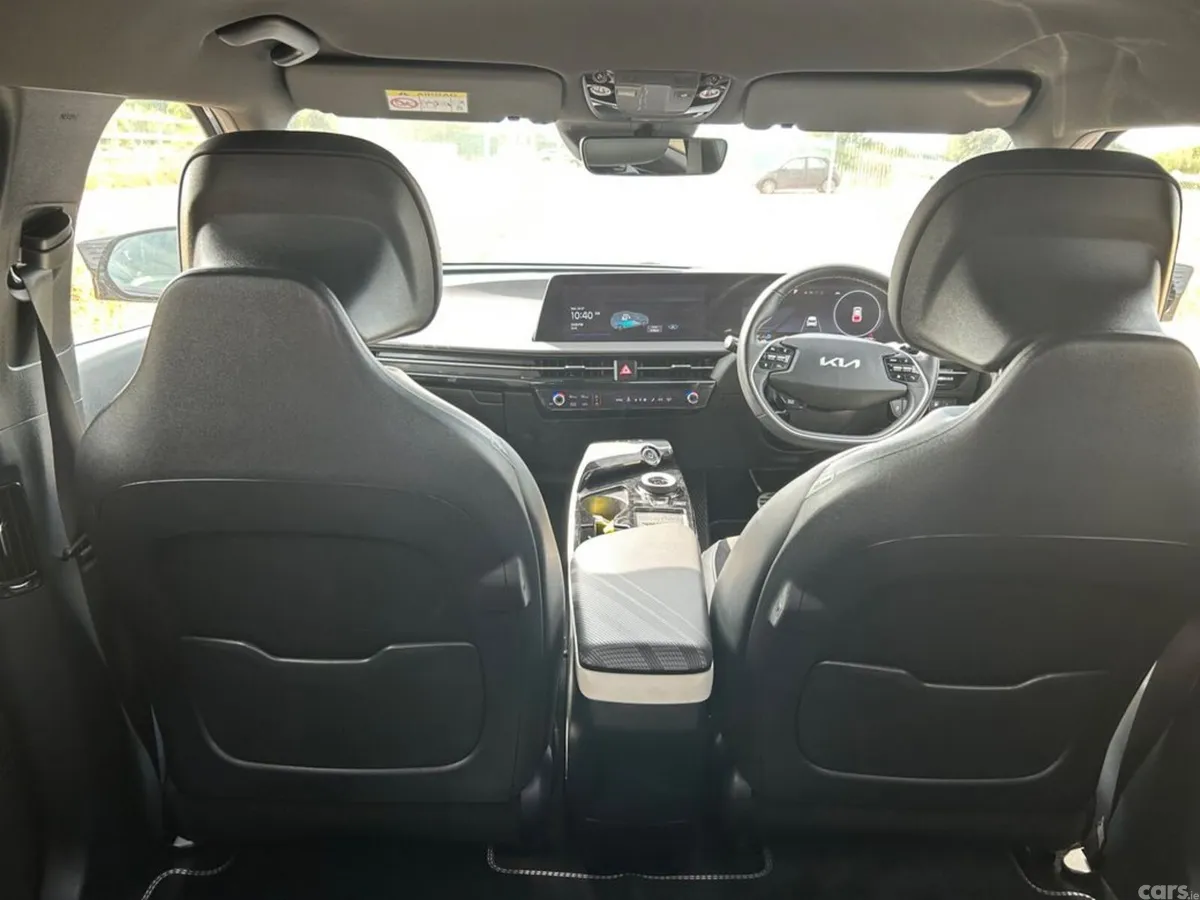 Kia EV6 Hatchback, Electric, 2023, Blue