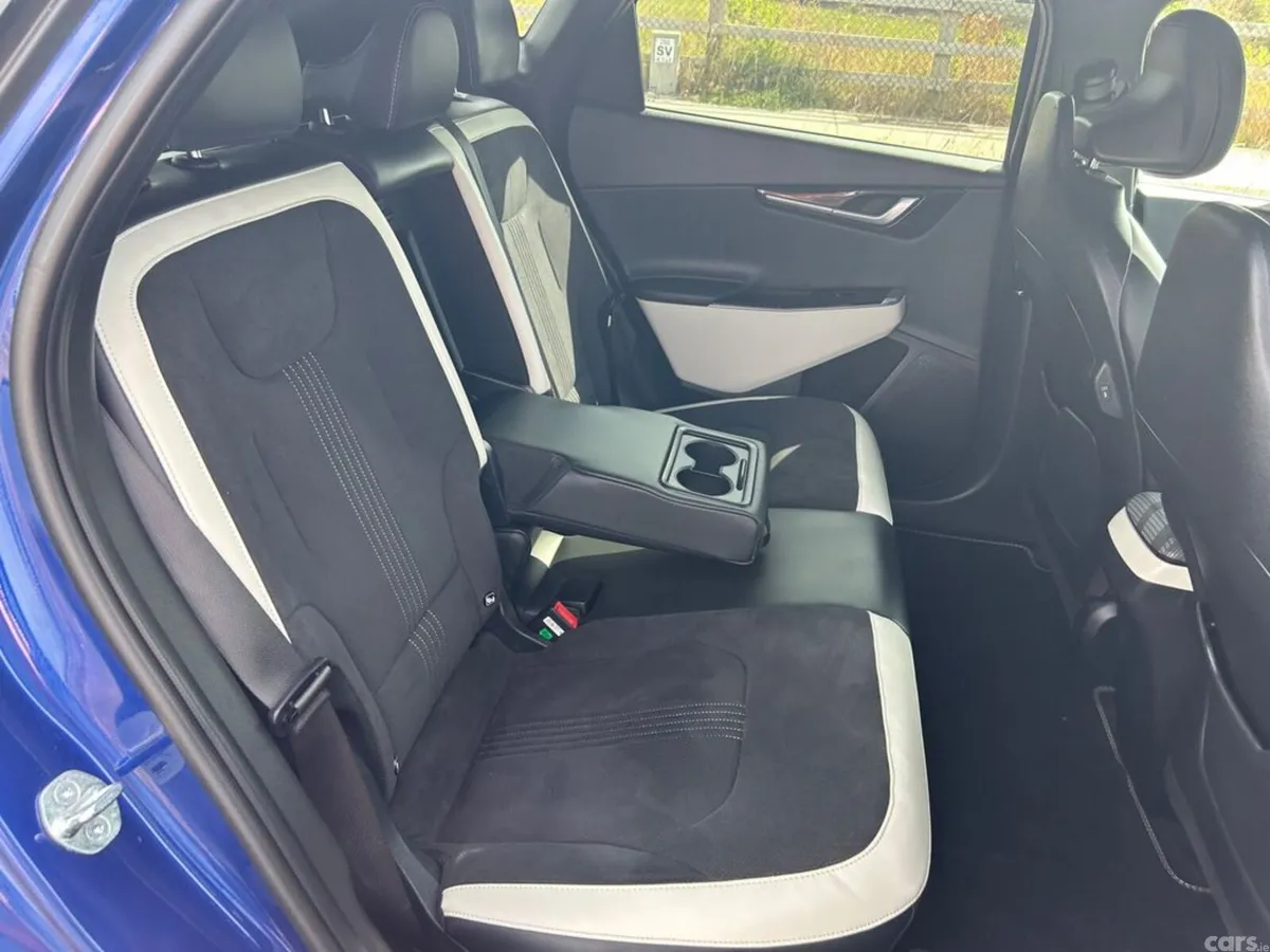 Kia EV6 Hatchback, Electric, 2023, Blue