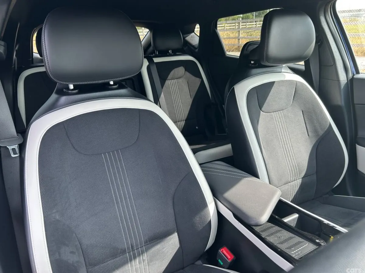Kia EV6 Hatchback, Electric, 2023, Blue
