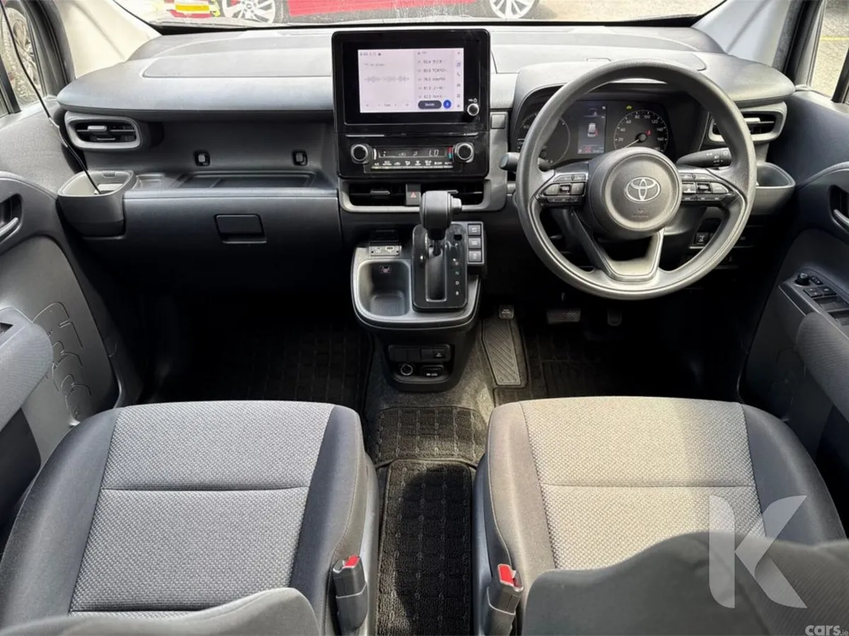 Toyota Sienta MPV, Petrol Hybrid, 2023, Grey