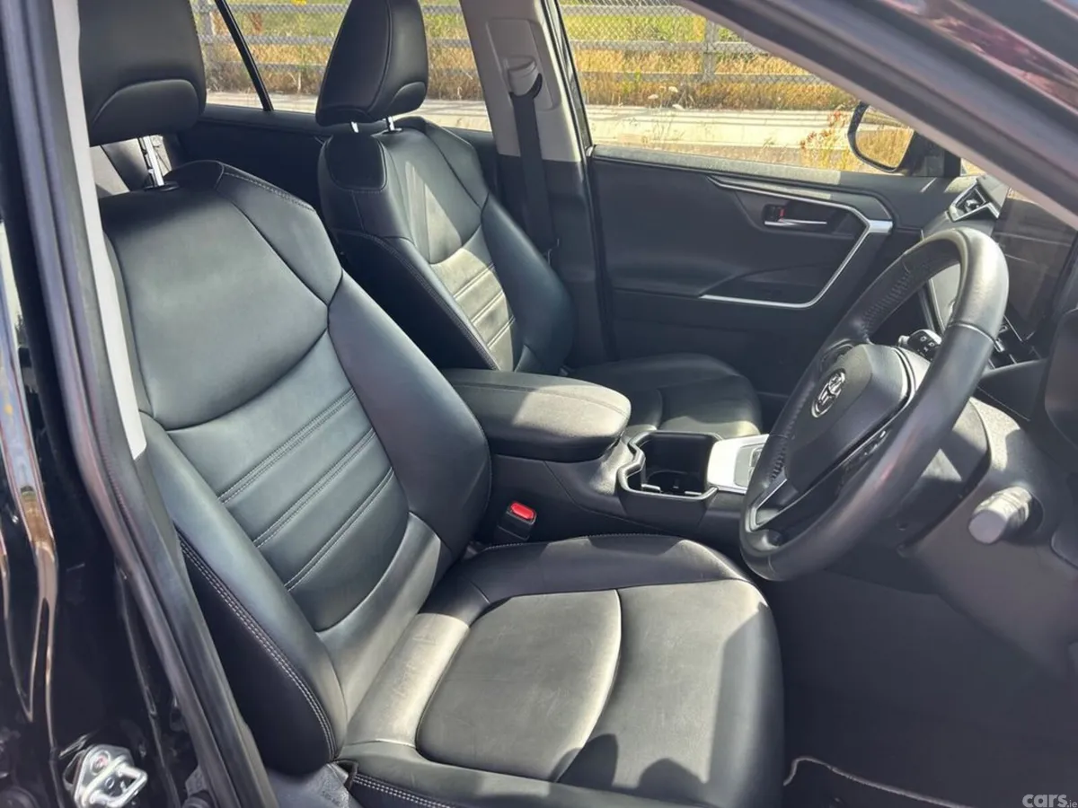 Toyota RAV4 SUV, Petrol Hybrid, 2025, Black