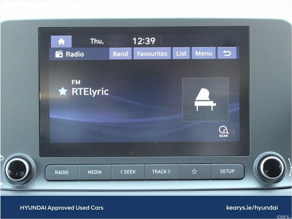 Hyundai KONA MPV, Petrol, 2023, White