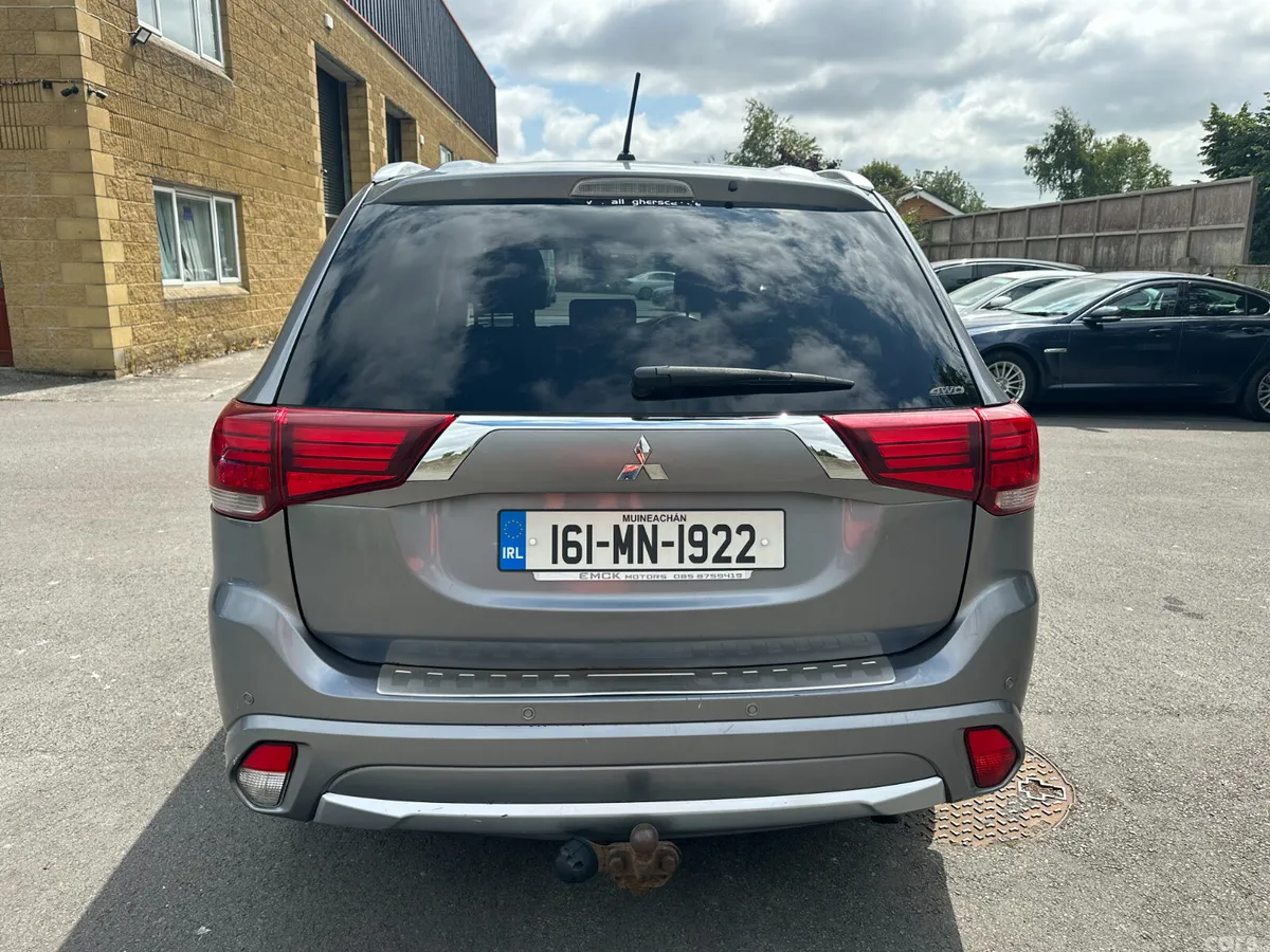Mitsubishi Outlander SUV, Diesel, 2016, Grey