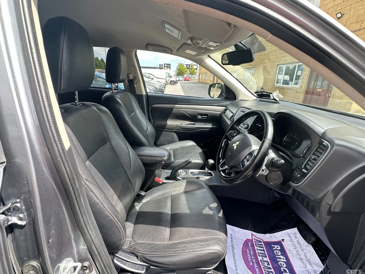 Mitsubishi Outlander SUV, Diesel, 2016, Grey