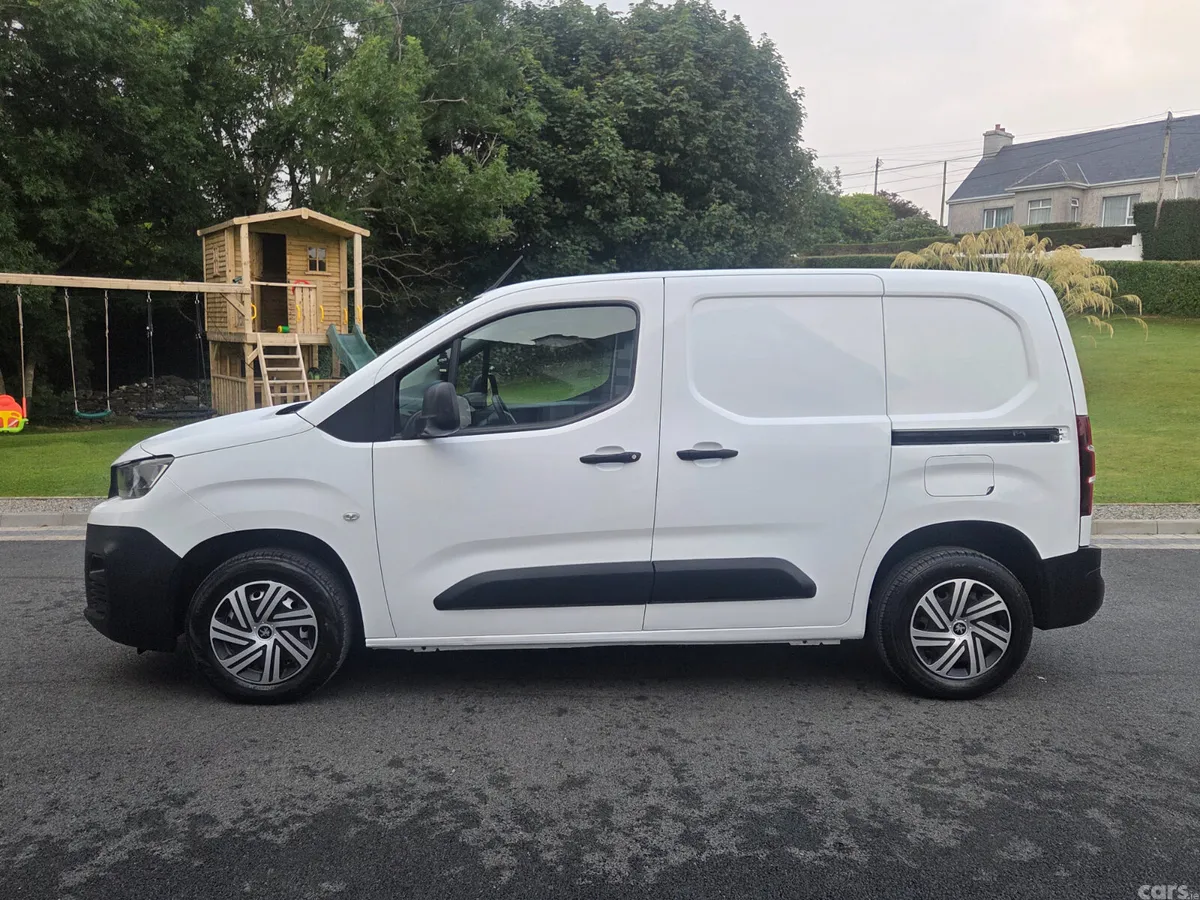 Peugeot Partner Van, Diesel, 2020, White