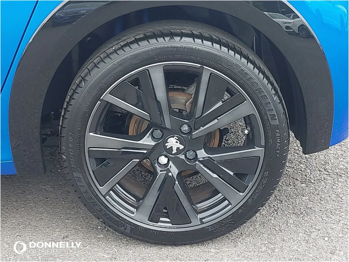 Peugeot 208 Hatchback, Petrol, 2023, Blue