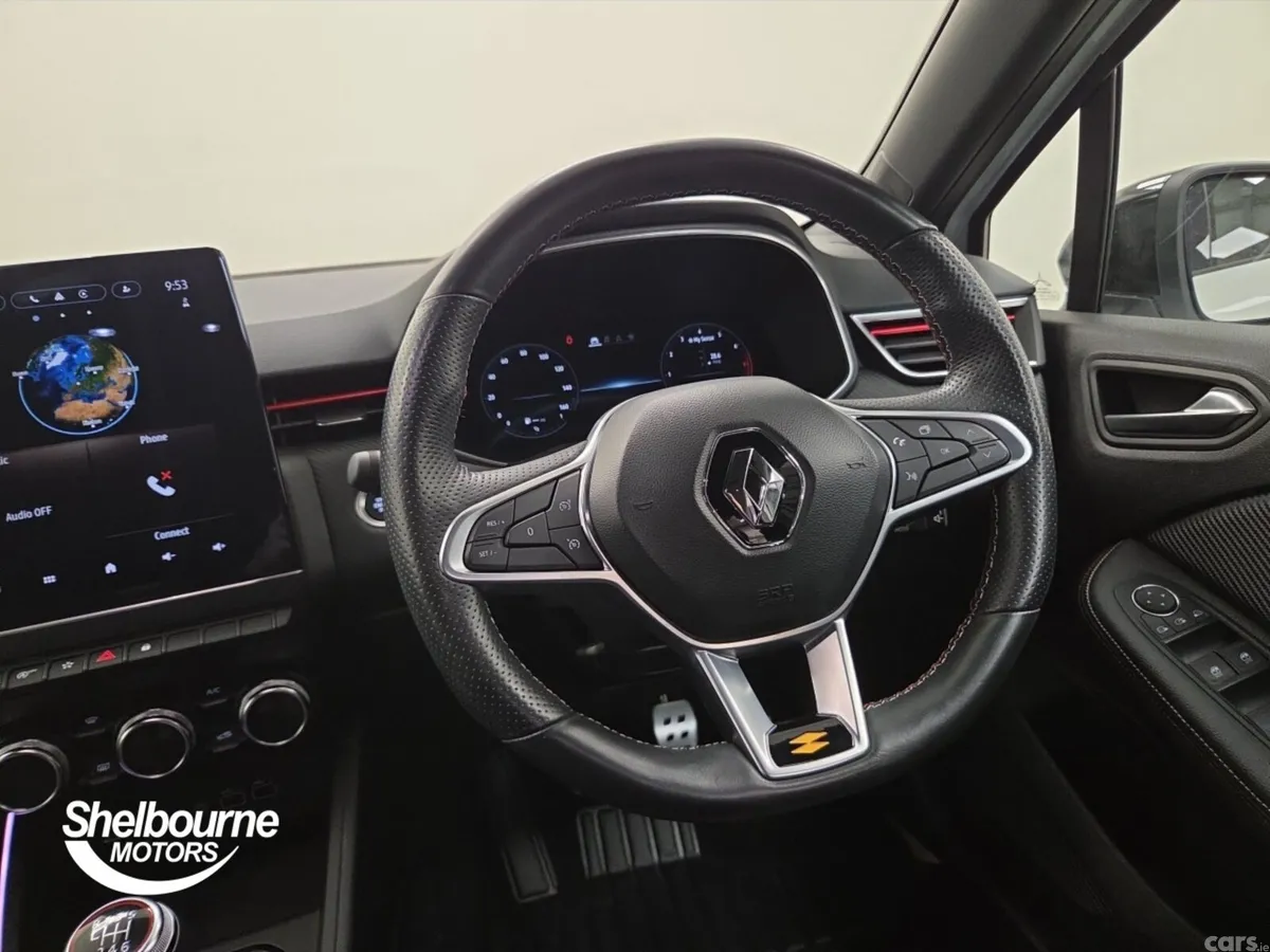 Renault Clio Hatchback, Petrol, 2023, White