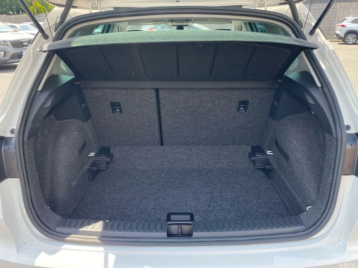 SEAT Arona SUV, Petrol, 2024, White