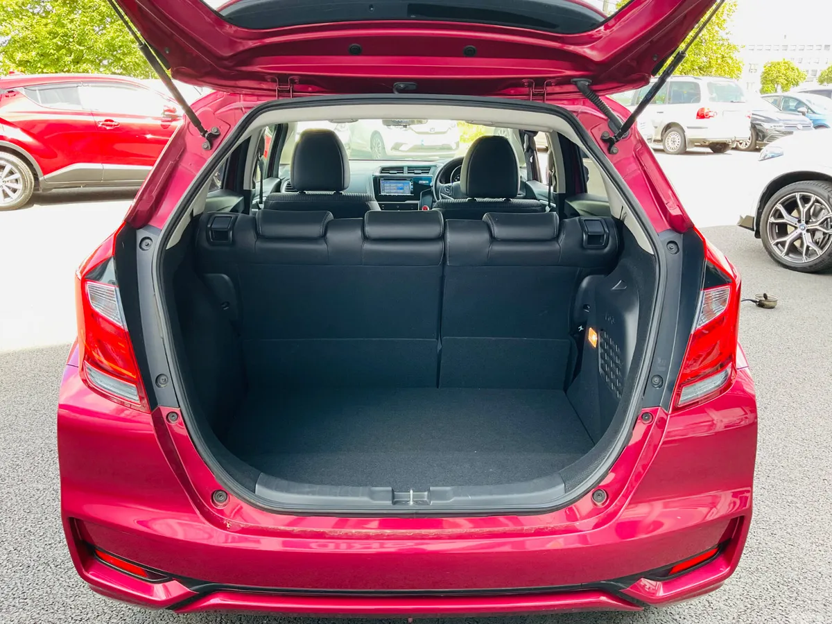 Honda Fit Hatchback, Petrol Hybrid, 2018, Other