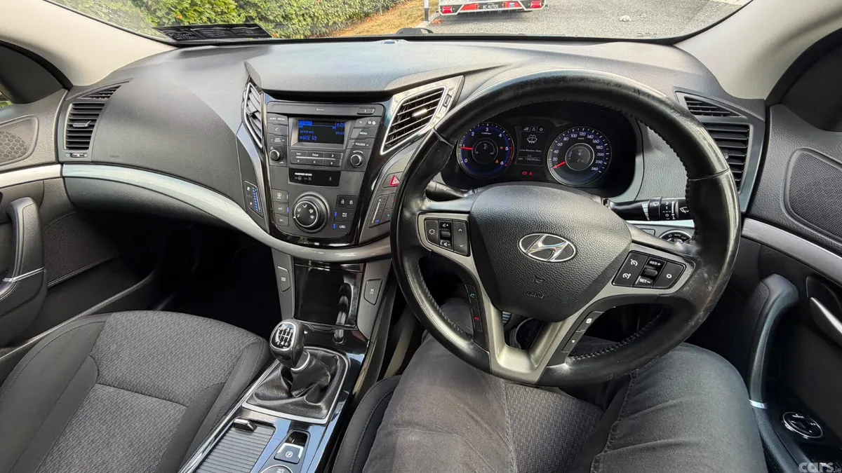 Hyundai i40 Saloon, Diesel, 2017, Grey