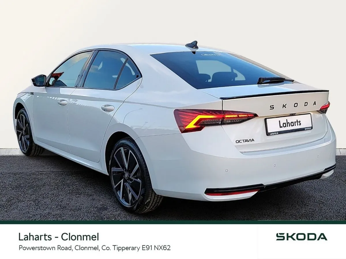 Skoda Octavia Saloon, Diesel, 2026, White