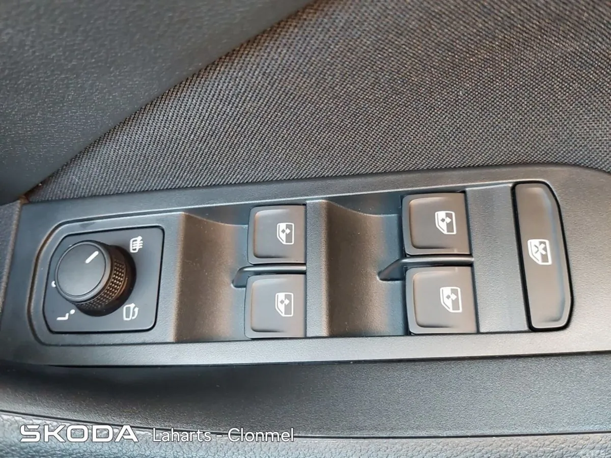Skoda Scala Hatchback, Petrol, 2026, Grey