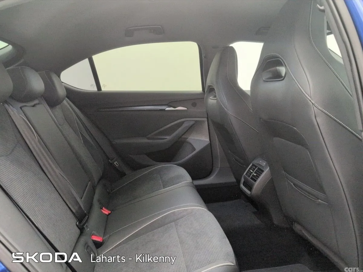 Skoda Superb Saloon, Diesel, 2026, Blue