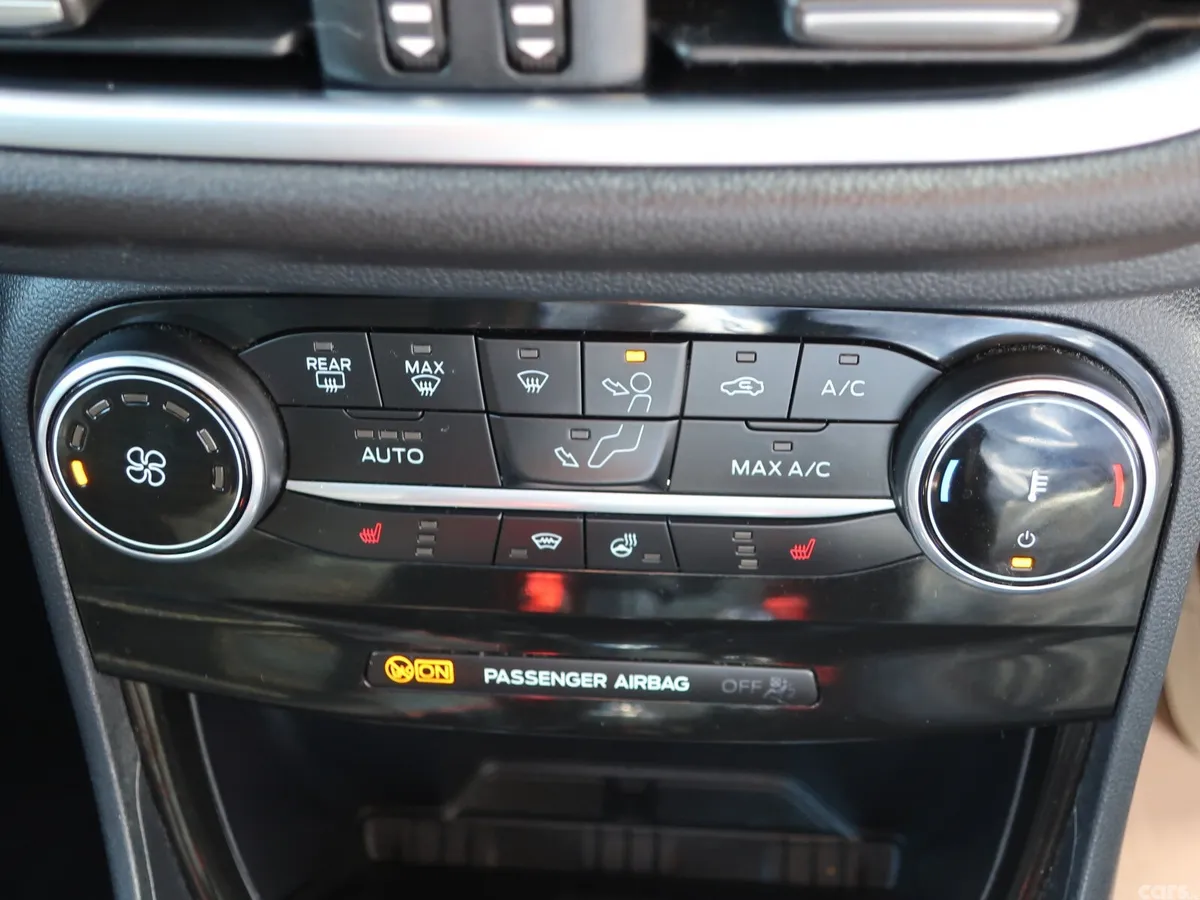 Ford Puma MPV, Petrol Hybrid, 2021, Blue