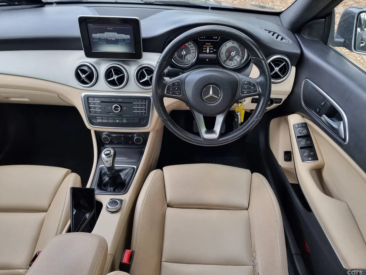Mercedes-Benz CLA Saloon, Diesel, 2016, Grey