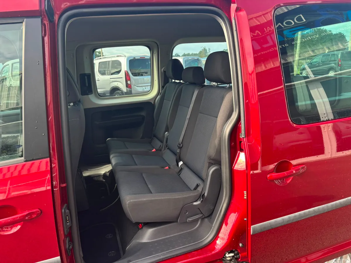Volkswagen Caddy MPV, Diesel, 2021, Red