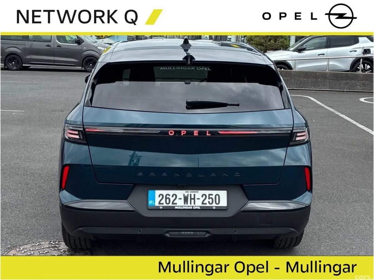 Opel Grandland SUV, Petrol Hybrid, 2026, Blue