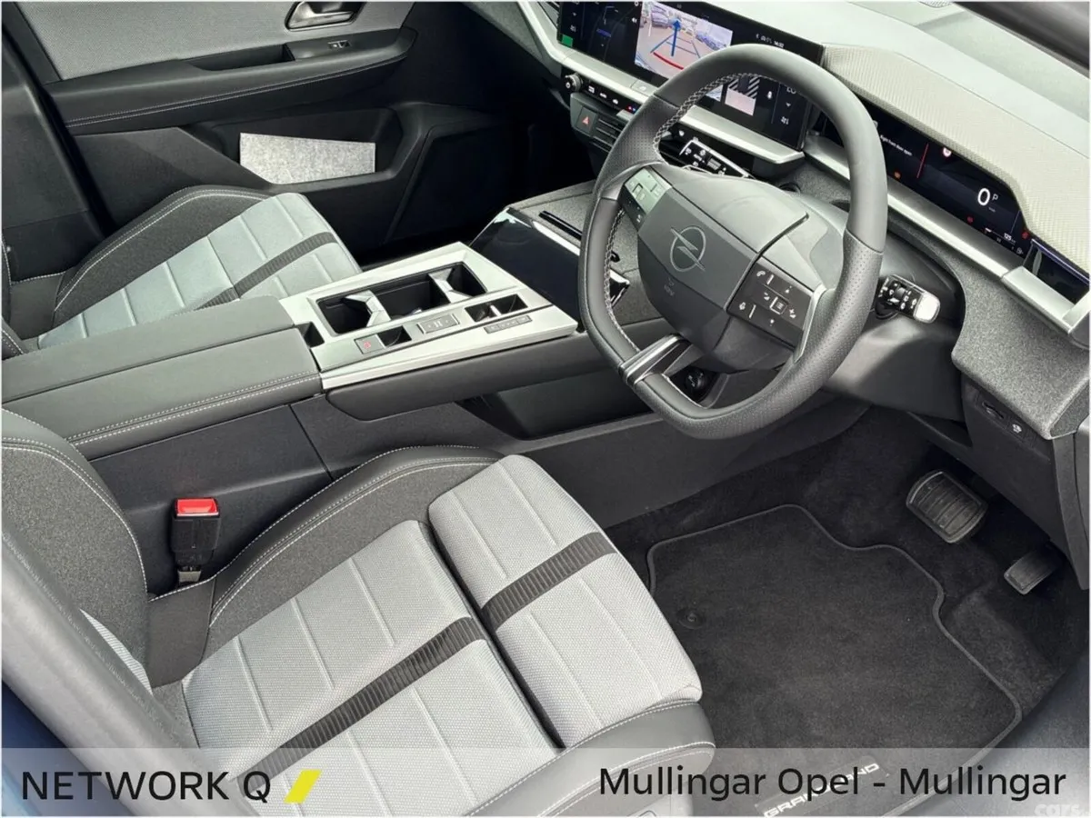 Opel Grandland SUV, Petrol Hybrid, 2026, Blue