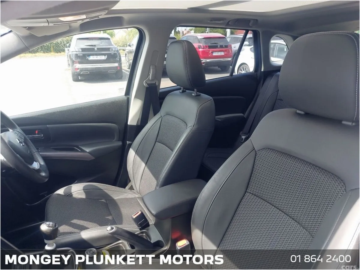 Suzuki S-CROSS Hatchback, Petrol, 2024, Blue