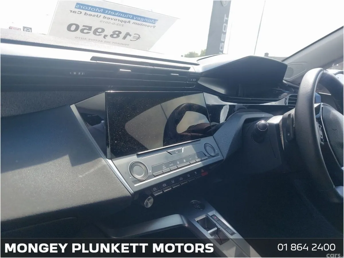 Peugeot 308 Hatchback, Petrol, 2022, Grey