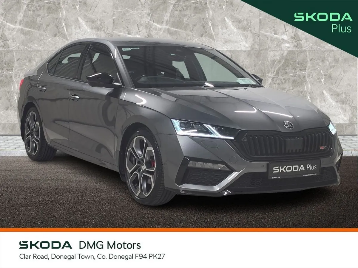 Skoda Octavia Saloon, Diesel, 2024, Grey