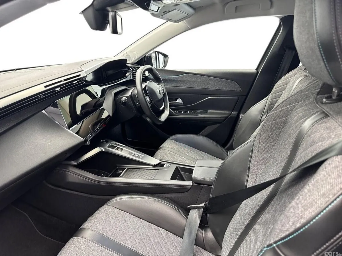 Peugeot 408 Hatchback, Petrol, 2024, Grey