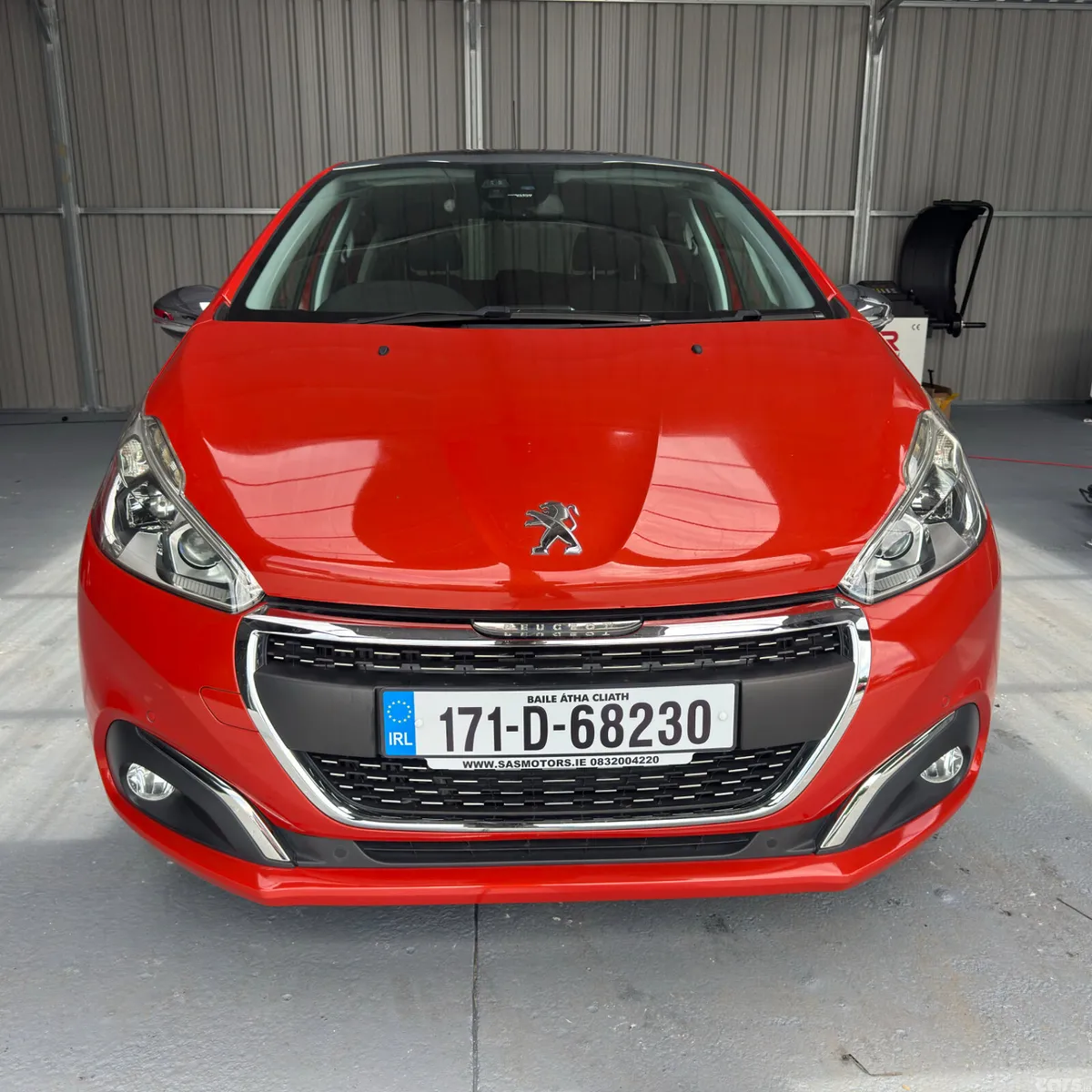 Peugeot 208 Hatchback, Petrol, 2017, Orange