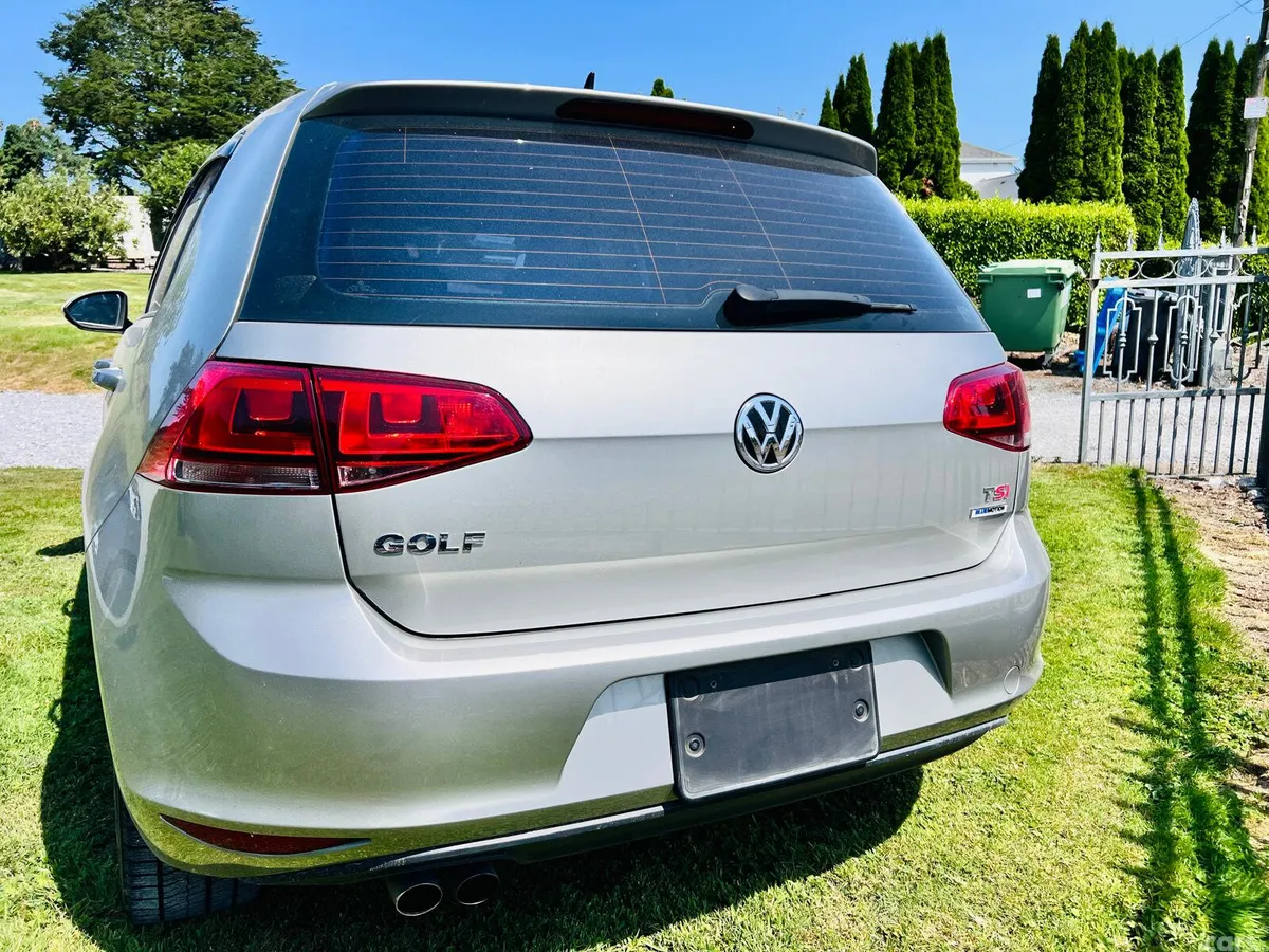 Volkswagen Golf Hatchback, Petrol, 2014, Gold