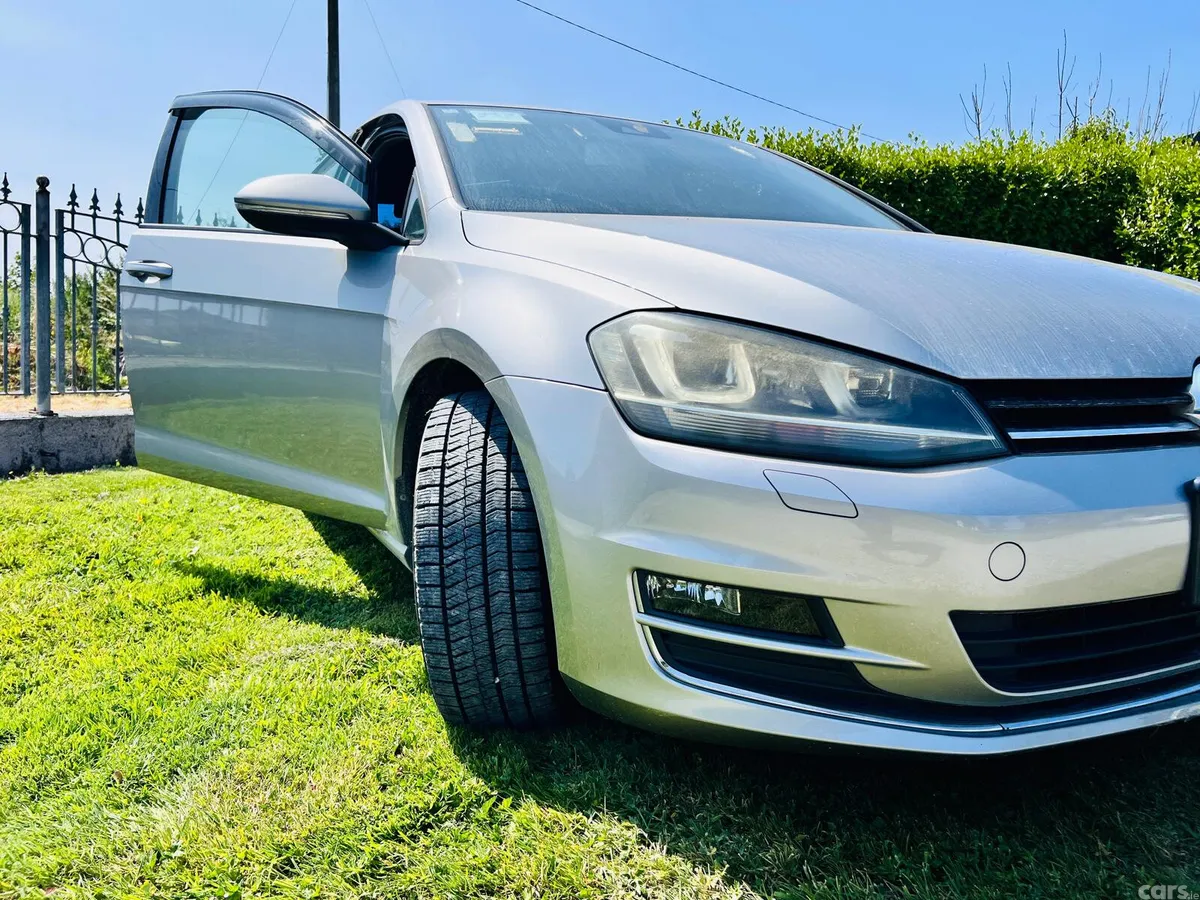 Volkswagen Golf Hatchback, Petrol, 2014, Gold