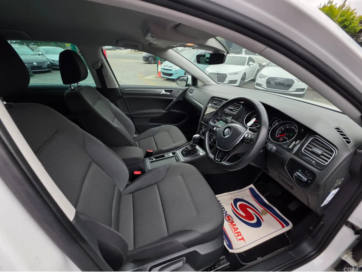Volkswagen Golf Hatchback, Petrol, 2018, White