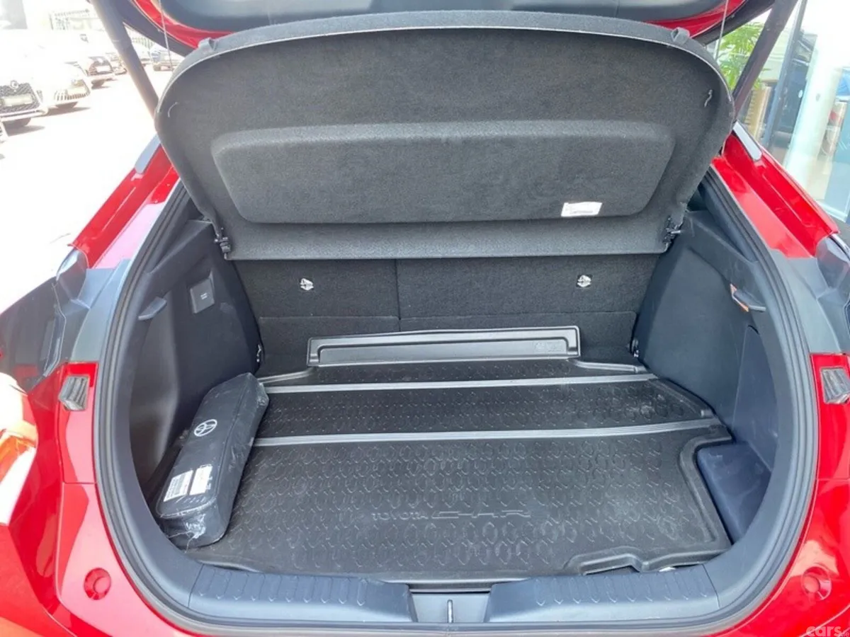 Toyota C-HR Hatchback, Petrol Plug-in Hybrid, 2024, Red