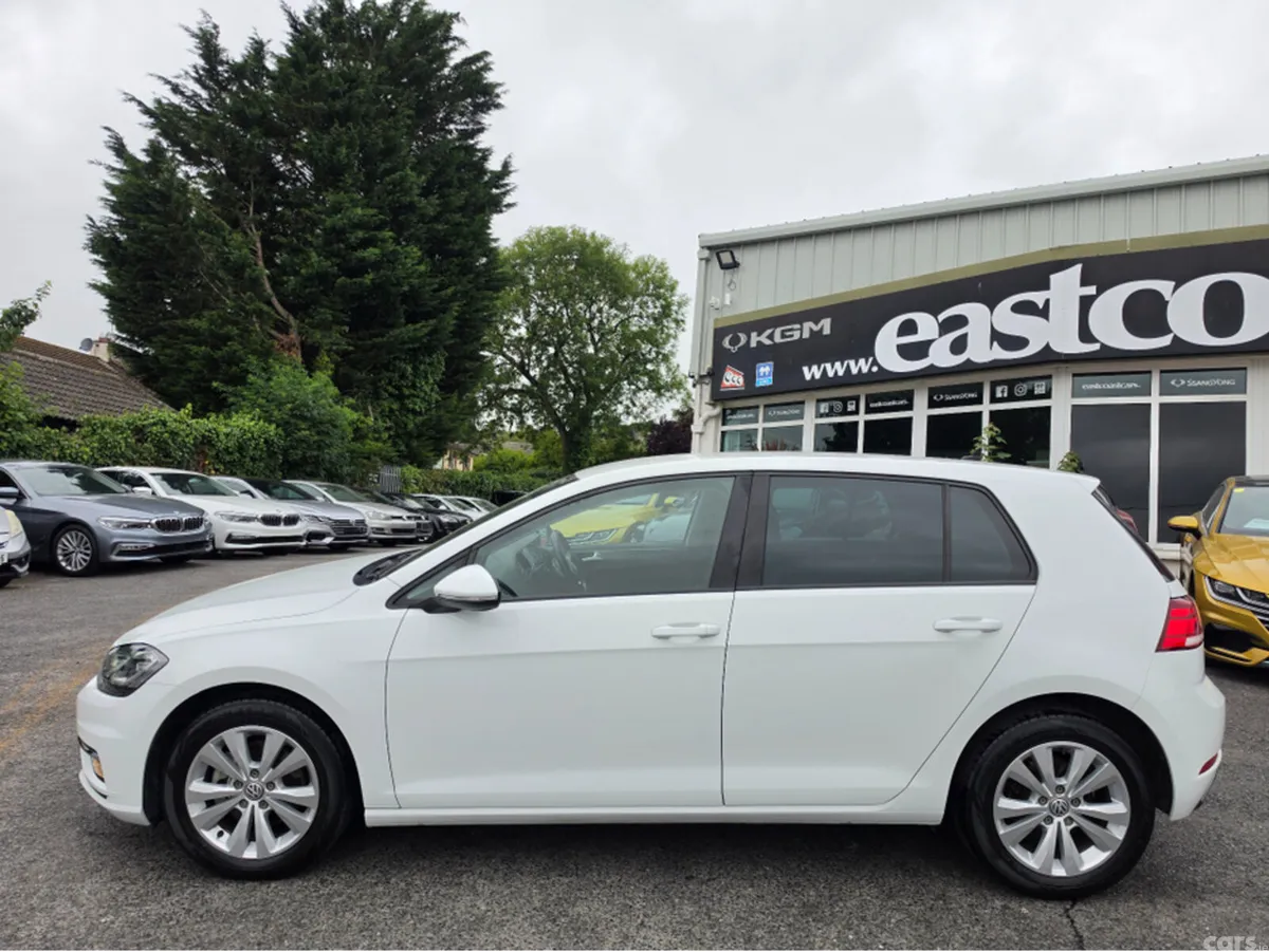 Volkswagen Golf Hatchback, Petrol, 2018, White