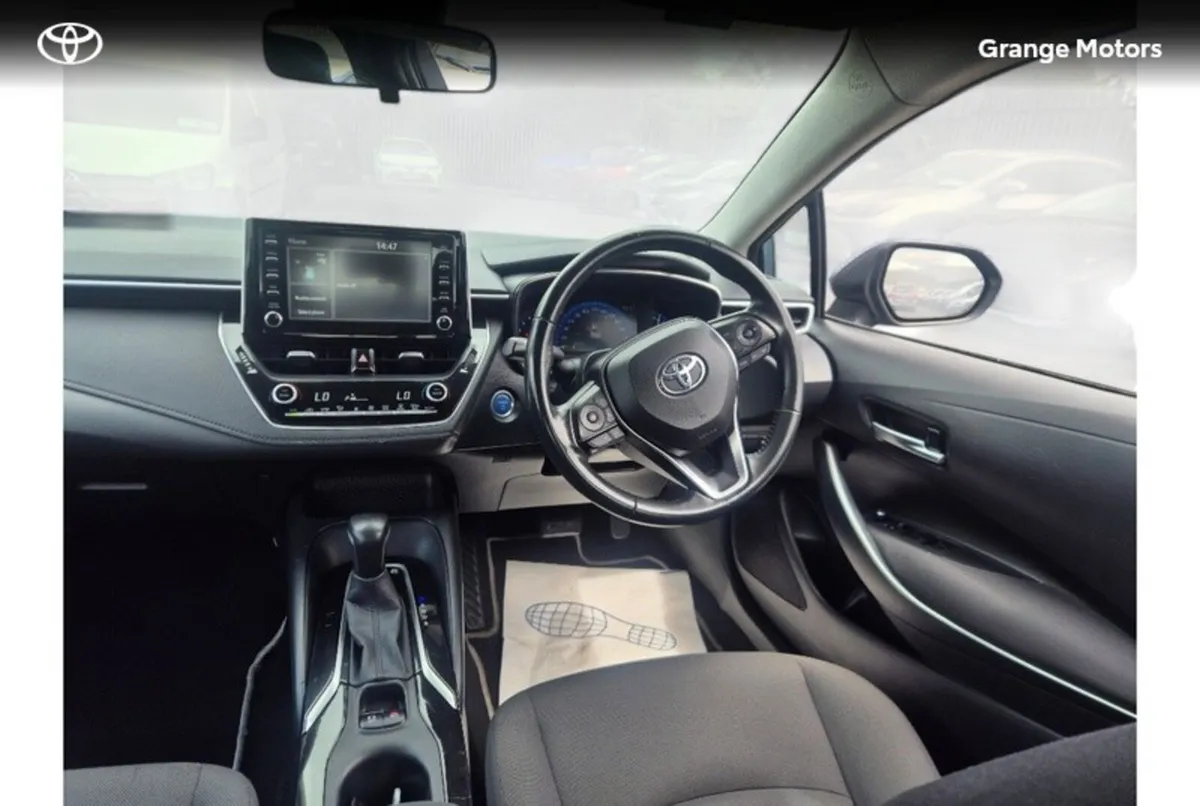 Toyota Corolla Saloon, Petrol Hybrid, 2020, Grey