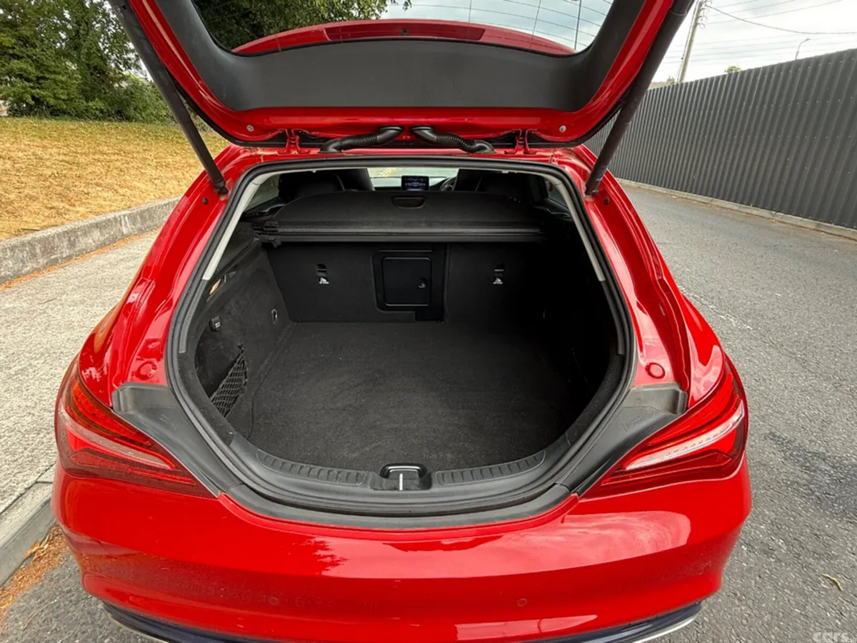 Mercedes-Benz CLA Estate, Petrol, 2019, Red