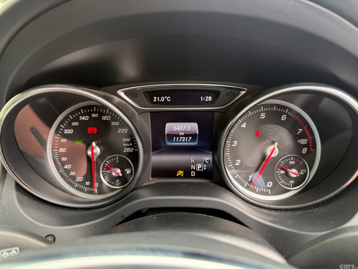 Mercedes-Benz CLA Estate, Petrol, 2019, Red