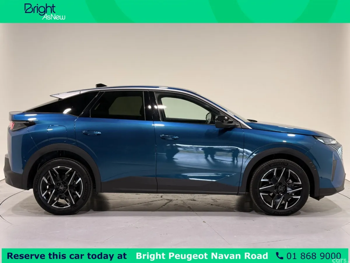 Peugeot 3008 MPV, Petrol Hybrid, 2024, Blue