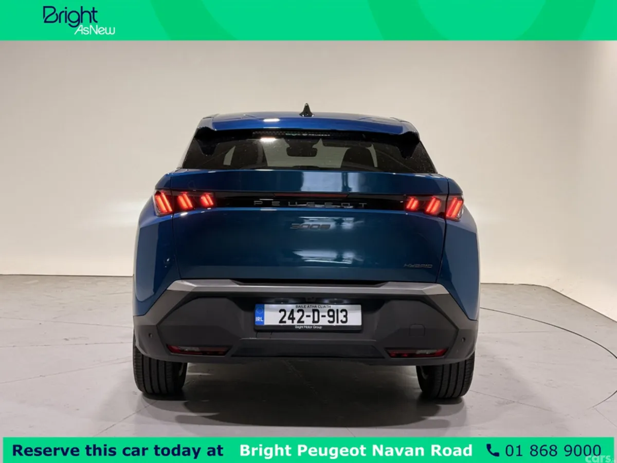 Peugeot 3008 MPV, Petrol Hybrid, 2024, Blue