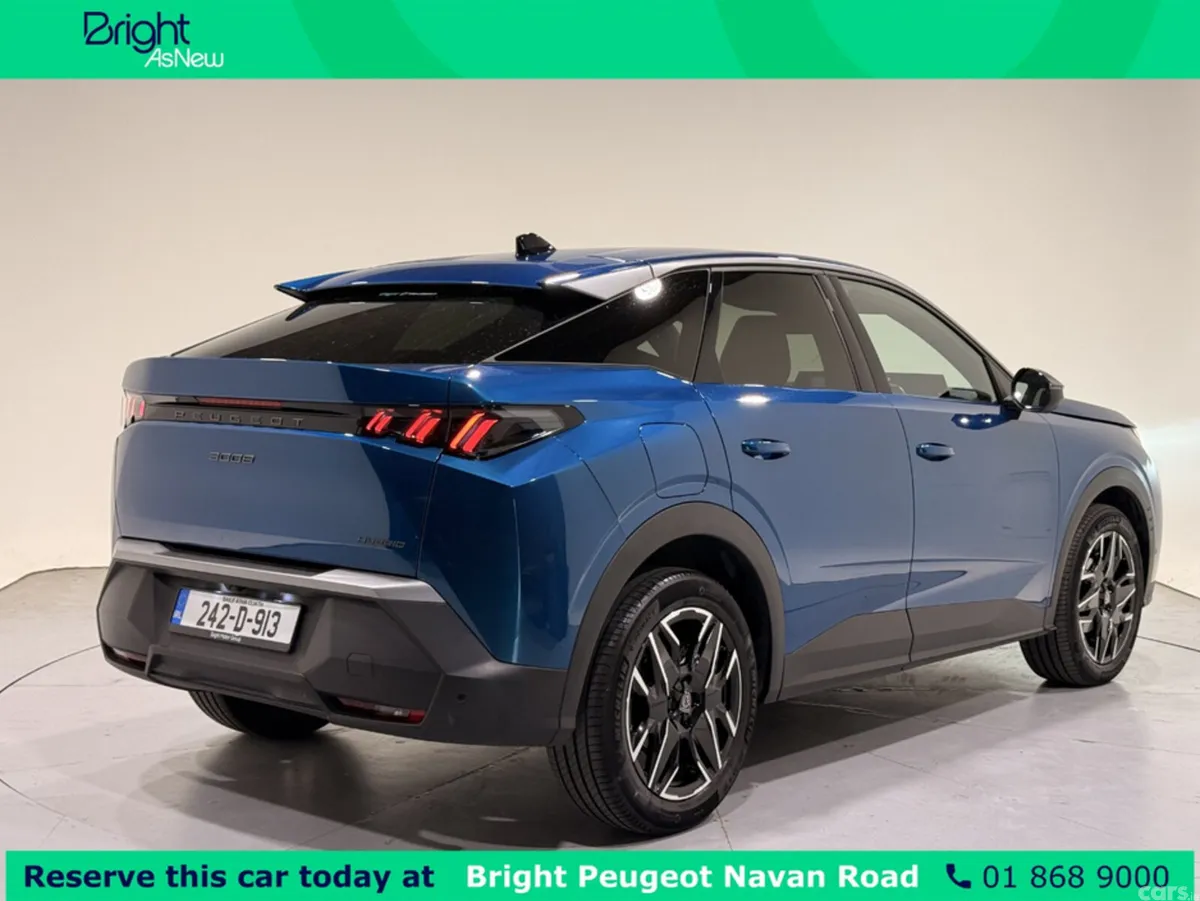 Peugeot 3008 MPV, Petrol Hybrid, 2024, Blue