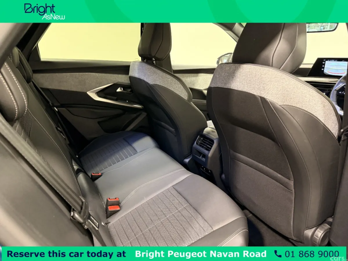 Peugeot 3008 MPV, Petrol Hybrid, 2024, Blue