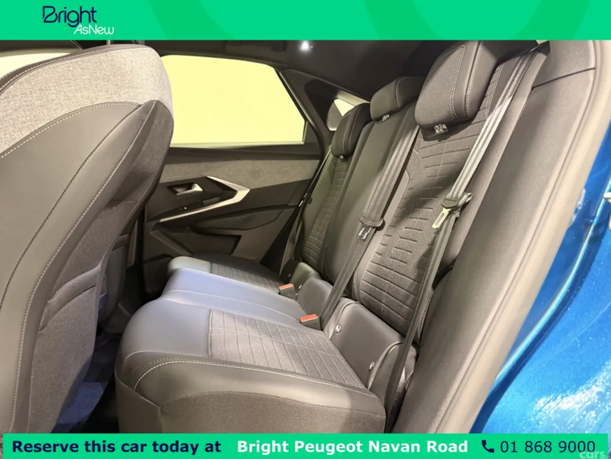 Peugeot 3008 MPV, Petrol Hybrid, 2024, Blue