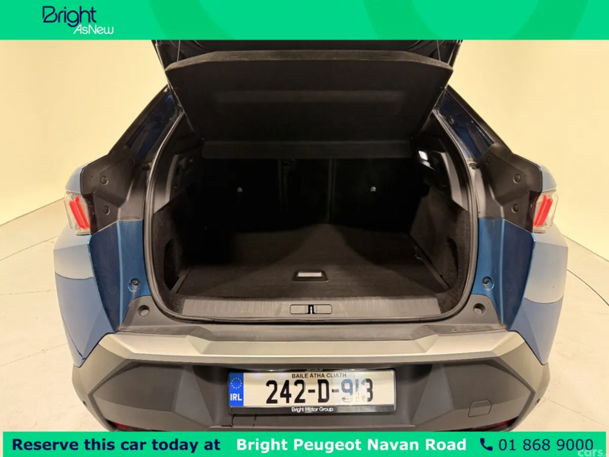 Peugeot 3008 MPV, Petrol Hybrid, 2024, Blue